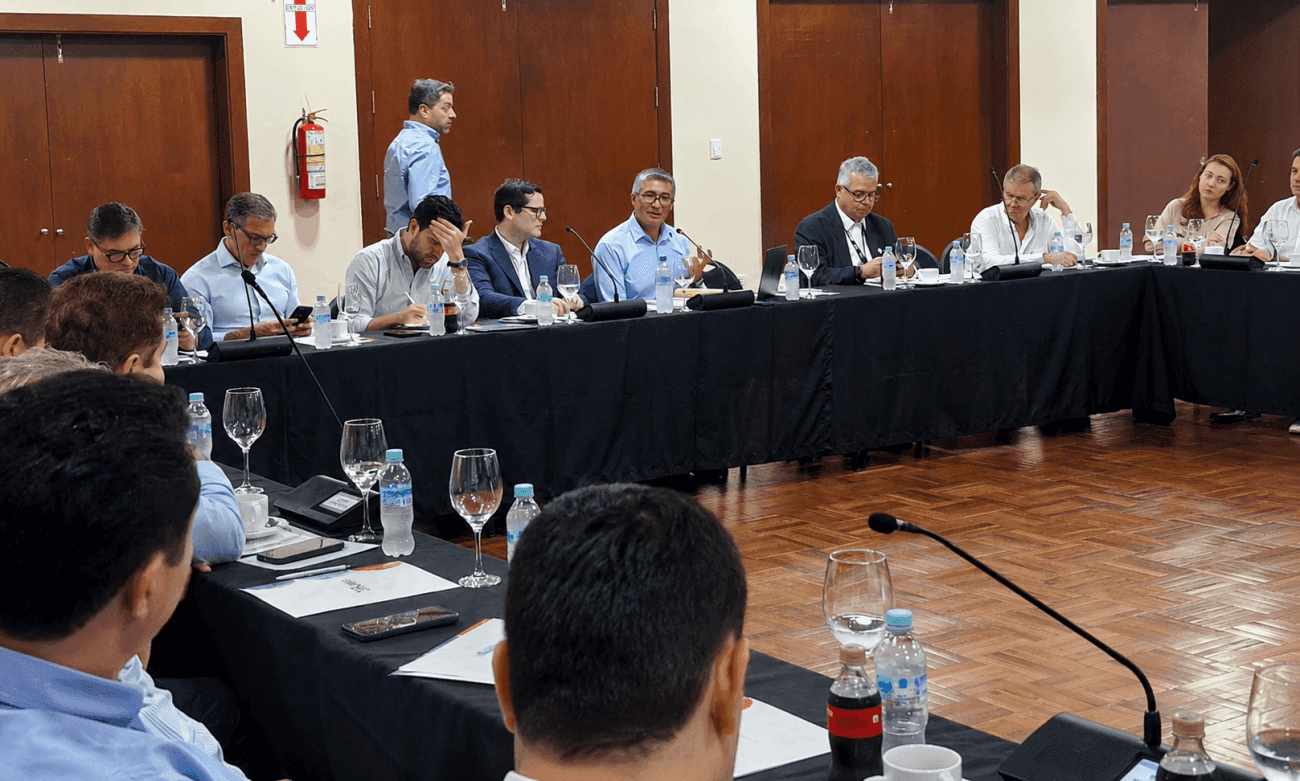 Fotografía de Gobierno socializó el proyecto de Ley de Inversiones ante la CAINCO