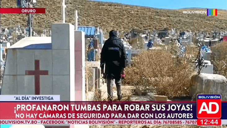 Fotografía de Denuncian profanación de tumbas en Iroco, Oruro
