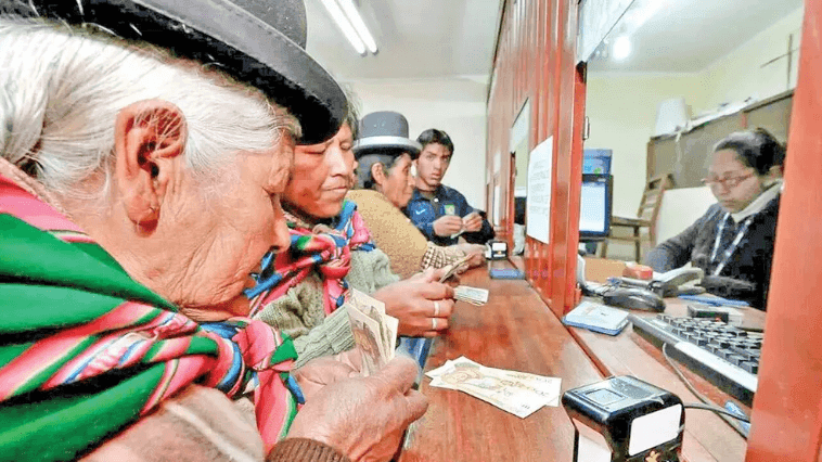 SENASIR aplicará descuentos temporales a jubilados para mantener ayudas sociales