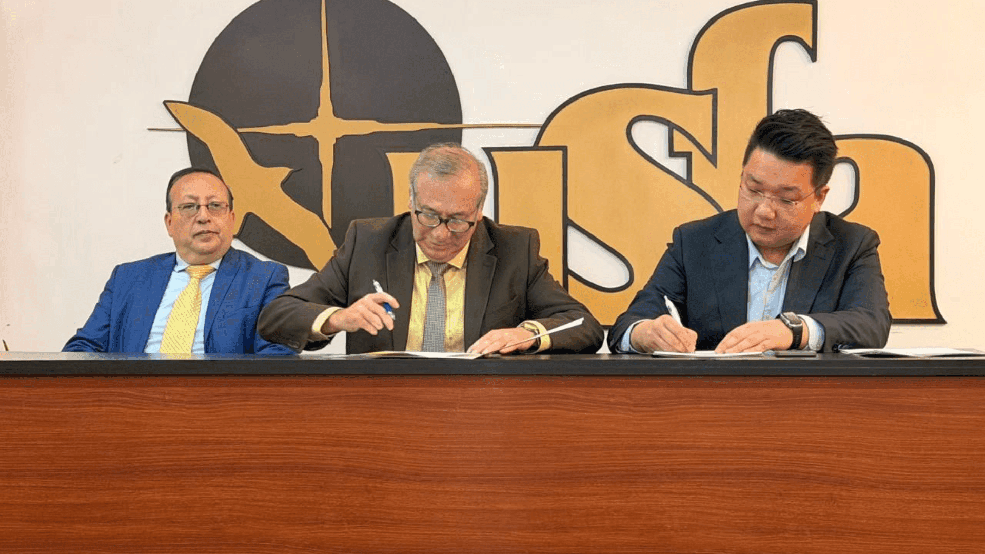 Fotografía de Huawei y la USFA inauguran ICT Academy para impulsar la formación tecnológica en Bolivia