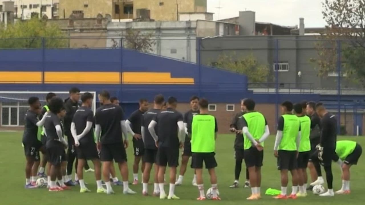 Fotografía de Bolívar practica en Buenos Aires para enfrentar a Independiente Rivadavia
