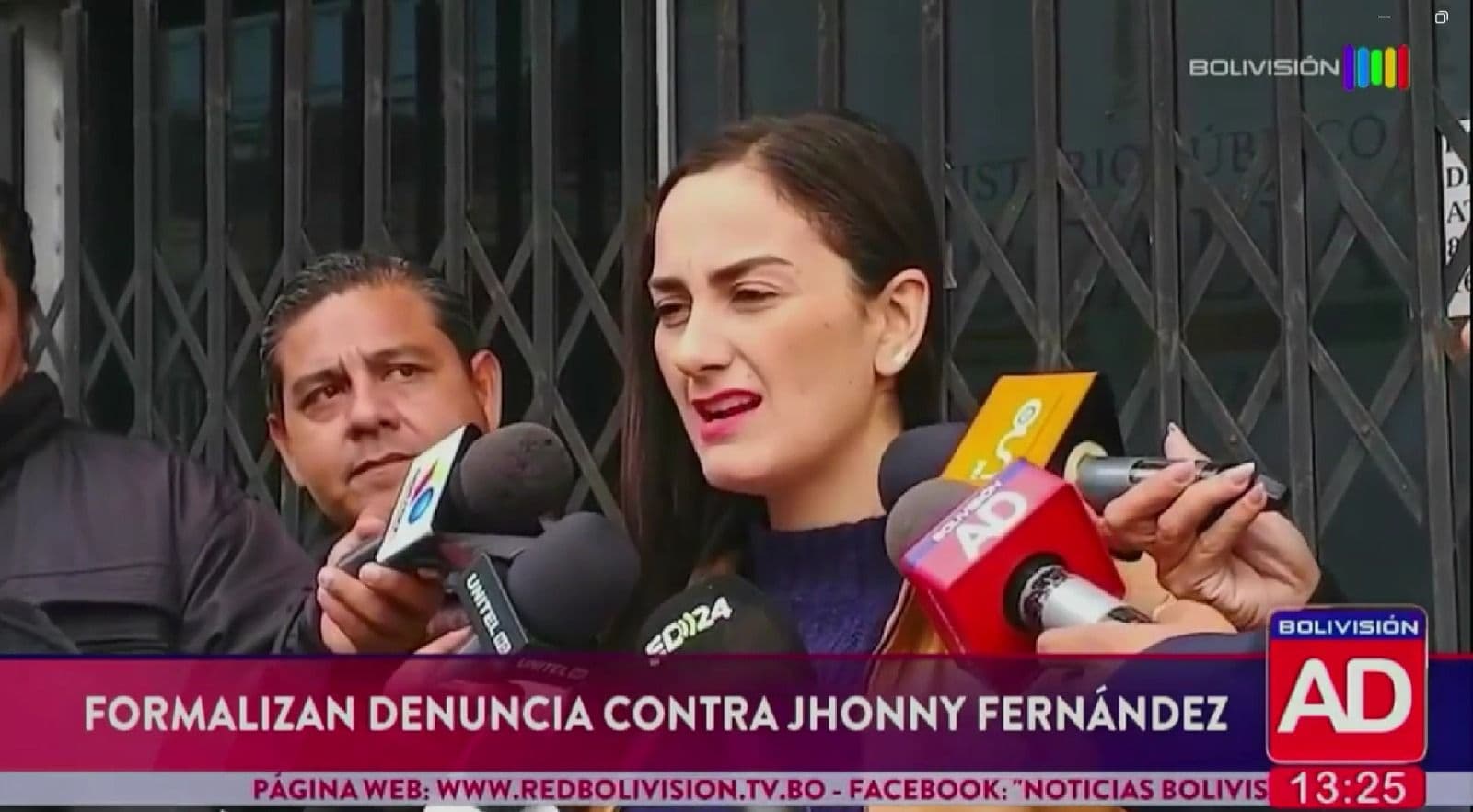 Fotografía de Compra de hospitales móviles: presentan denuncia penal contra Johnny Fernández