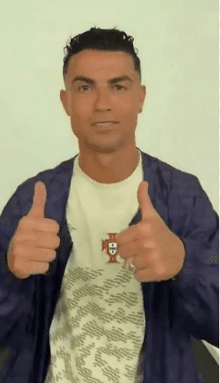 Fotografía de Del dolor a la esperanza: el emotivo gesto de Cristiano Ronaldo con un niño sobreviviente de los terremotos