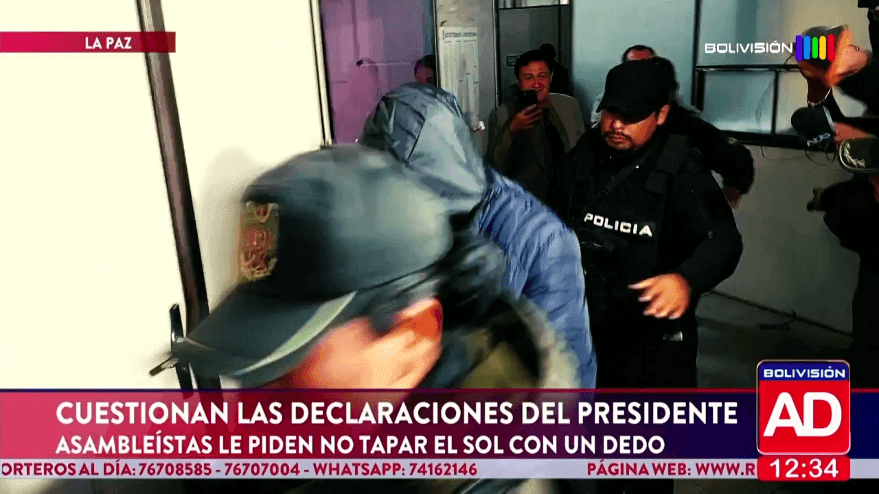 Fotografía de  Cuestionan las declaraciones del presidente: asambleístas le piden “no tapar el sol con un dedo”