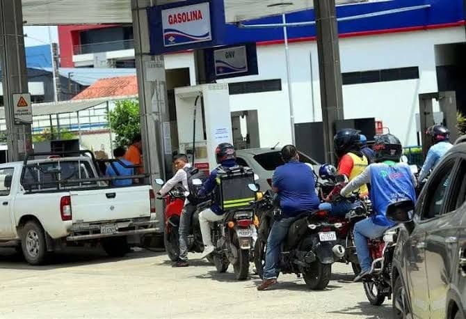 Fotografía de YPFB admite problemas en la distribución de combustibles y promete mejorar la logística de abastecimiento