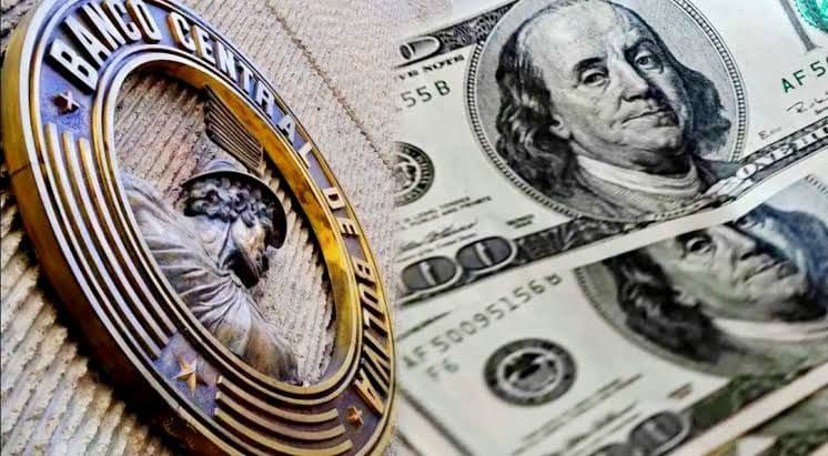 El dólar tocó un nuevo máximo y superó el récord de julio