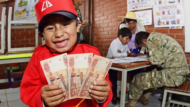 El beneficio se podrá recibir en ventanilla, mediante depósito en el Banco Unión o a través de una aplicación móvil.