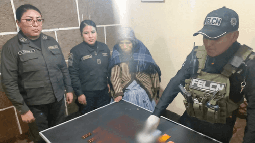 Adulta mayor es sorprendida con sustancias controladas en la cárcel de Oruro