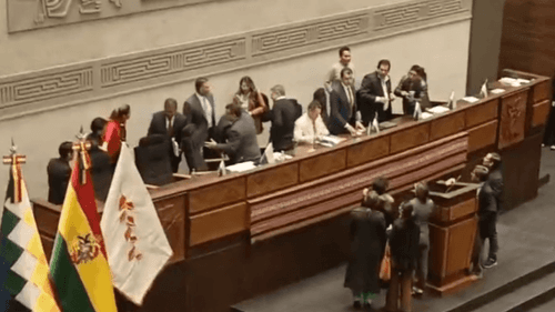 Asamblea Legislativa define hoy si amplía por 90 días el estado de excepción en Bolivia