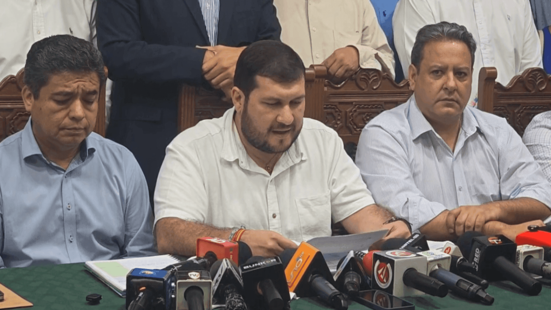Fotografía de Gobierno, YPFB y Comité Pro Santa Cruz acuerdan 10 compromisos para garantizar el abastecimiento de combustibles