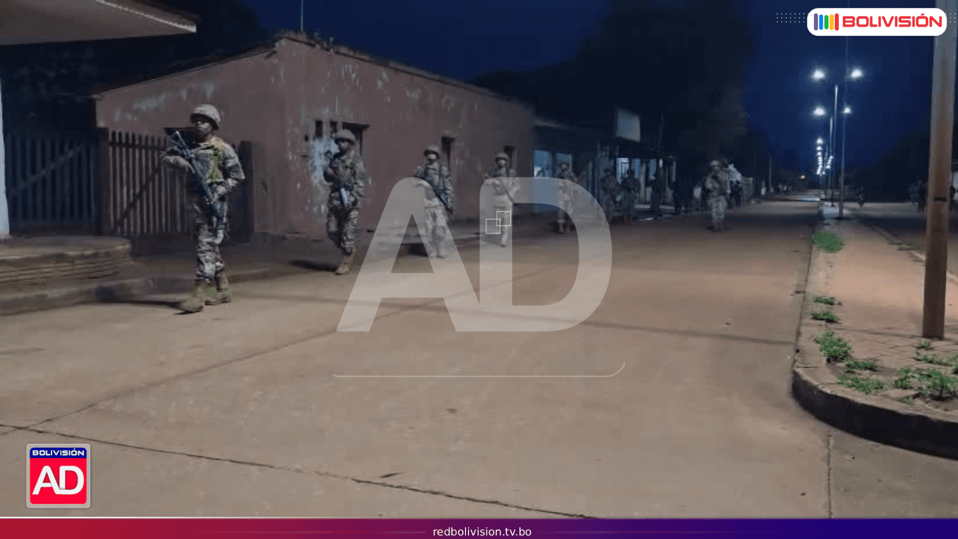 Fotografía de San Matías refuerza la seguridad con patrullajes militares tras la ola de violencia en el este de Santa Cruz