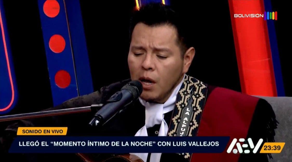 Fotografía de Luis Vallejos pone música y sentimiento a una noche especial en Aquí En Vivo