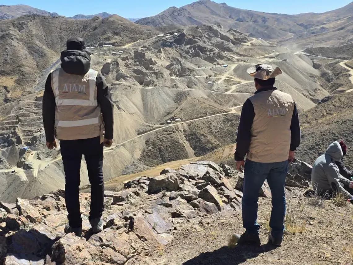 Fotografía de AJAM detectó explotación minera a gran escala en un área en conflicto de Potosí