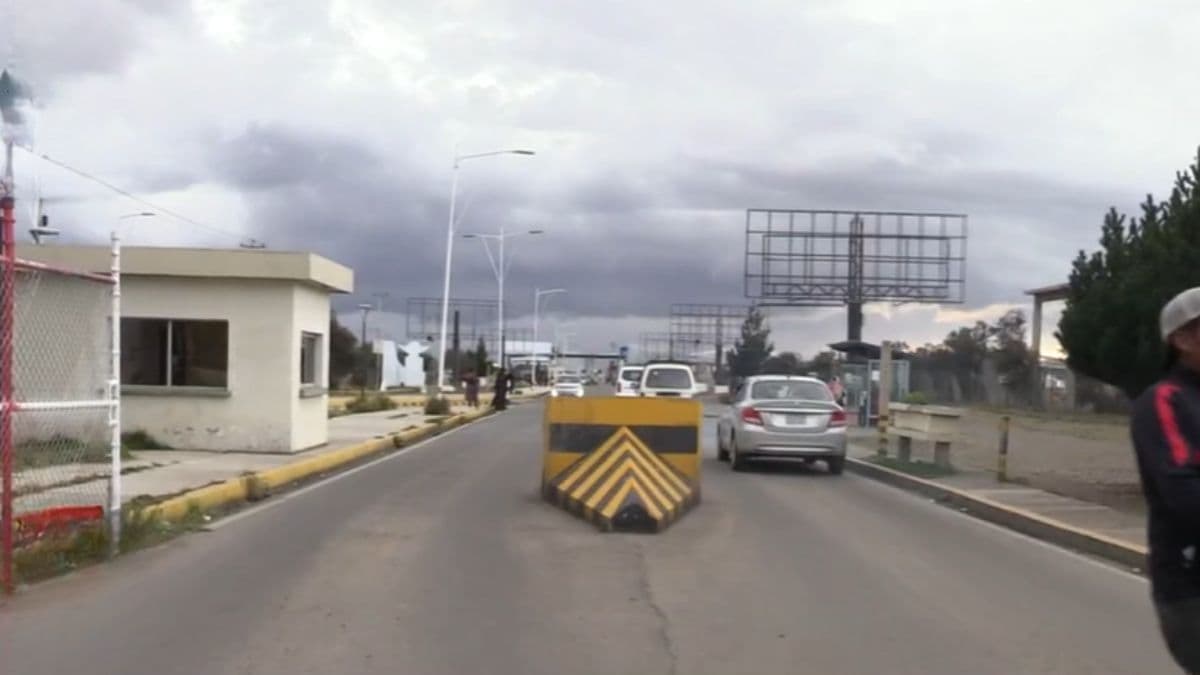 Fotografía de Bloqueo en aeropuerto de El Alto afecta pasajeros