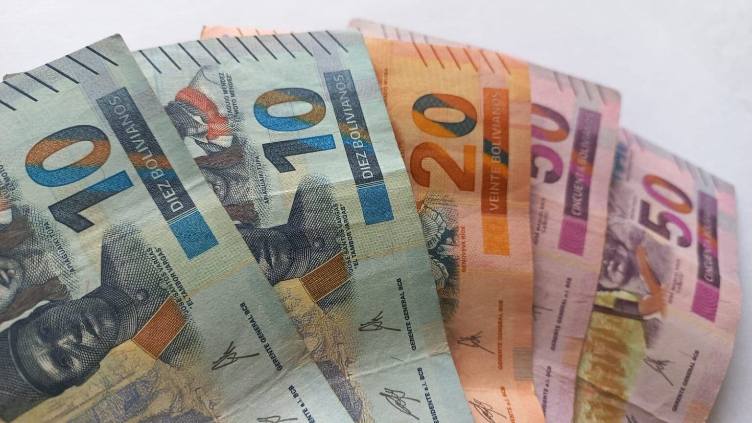 Fotografía de ¿Tienes un crédito bancario? Gobierno habilita hasta seis meses sin pagos debido a los bloqueos, pero hay una condición