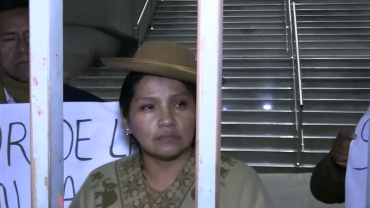 Fotografía de Senadora del PDC instala huelga de hambre y pide diálogo nacional