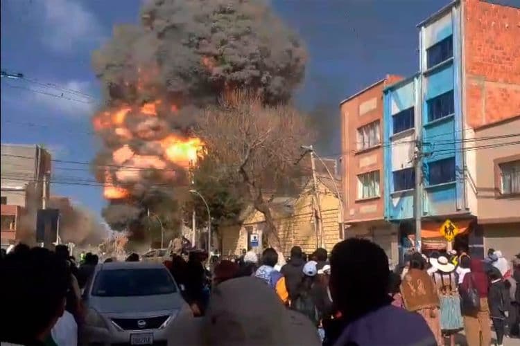 Rgistran 2 explosiones en el Regimiento Bolívar de Viacha