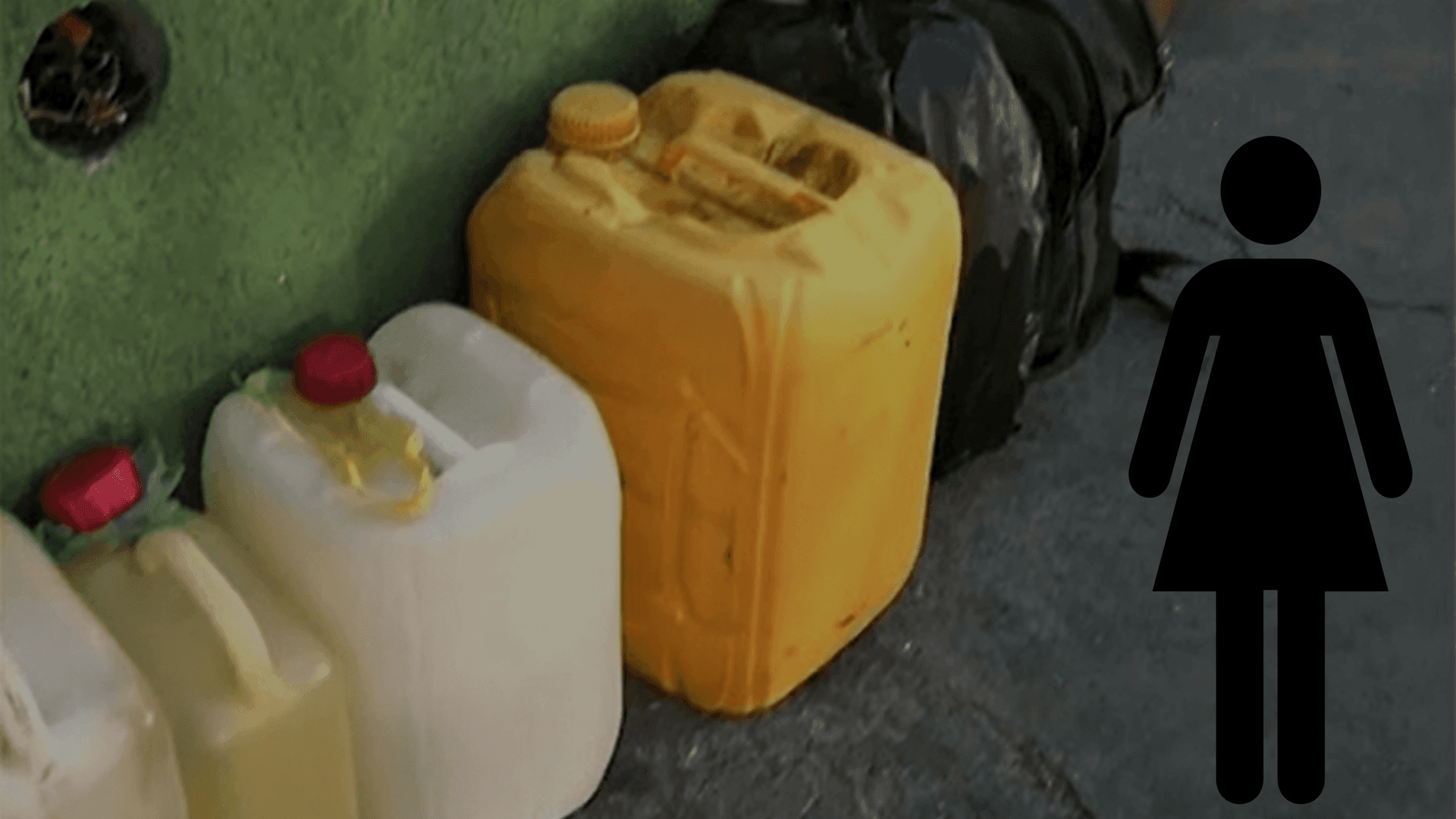 Fotografía de APREHENDEN A DOS MUJERES CON 40 LITROS DE GASOLINA