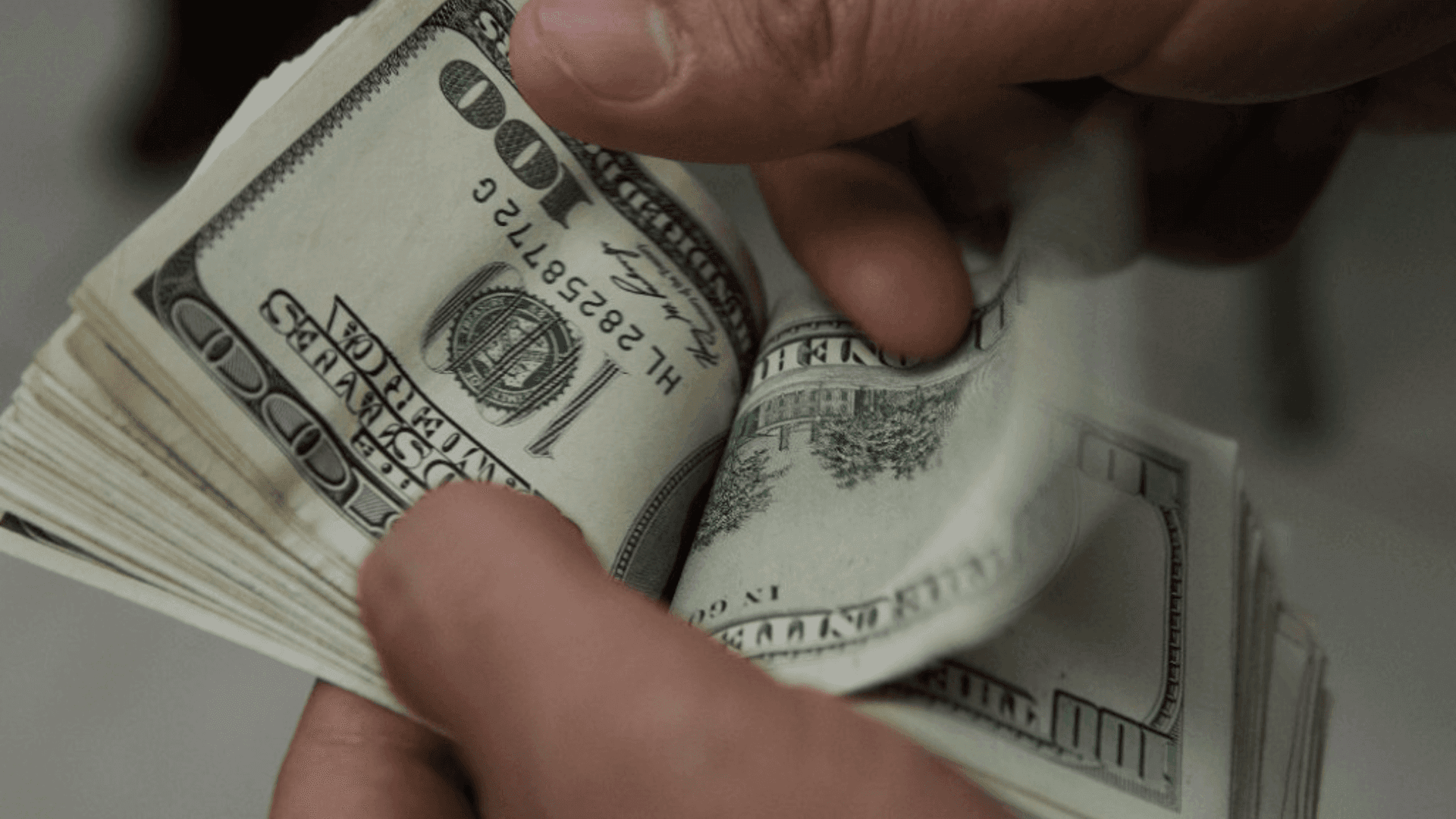 Fotografía de EL DÓLAR VUELVE A DISPARARSE: YA ROZA LOS Bs 12,50