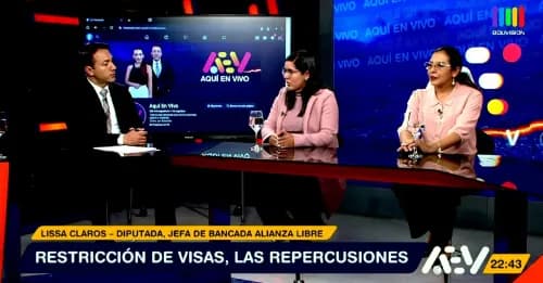 Eliana Acosta y Lissa Claros