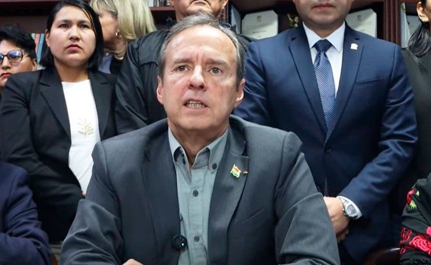 Fotografía de Tuto respaldó el acuerdo con el FMI, pero planteó más de 15 condiciones al Gobierno